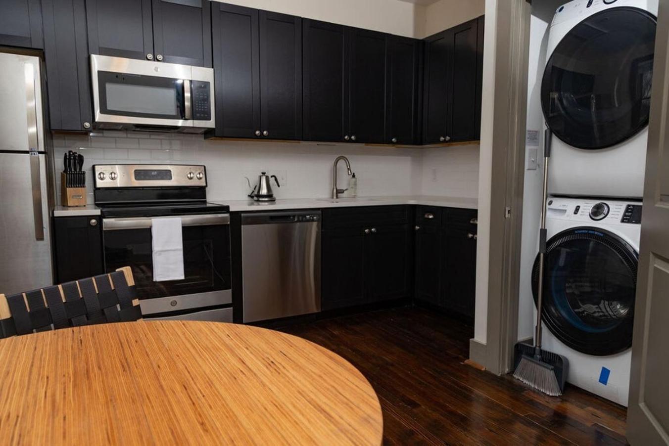 Luxury Multi-Unit Historic Building Near Downtown Apartment Roanoke Exterior foto